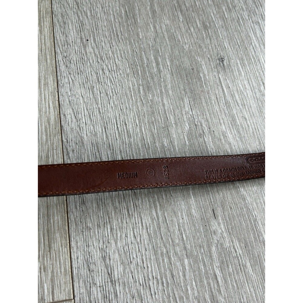 Women's Coach Belt Size Medium Brown Genuine Leather Solid Brass Buckle Preppy - Picture 6 of 7